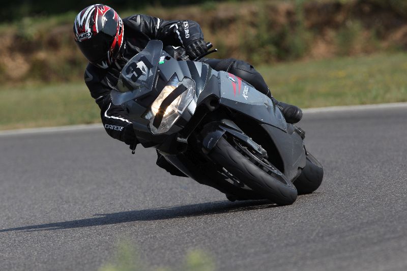 /Archiv-2018/44 06.08.2018 Dunlop Moto Ride and Test Day  ADR/Strassenfahrer-Sportfahrer grün/131